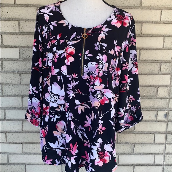 Croft & Barrow Black Floral Cuffed Sleeves Flowing Top NWOT - Picture 2 of 13